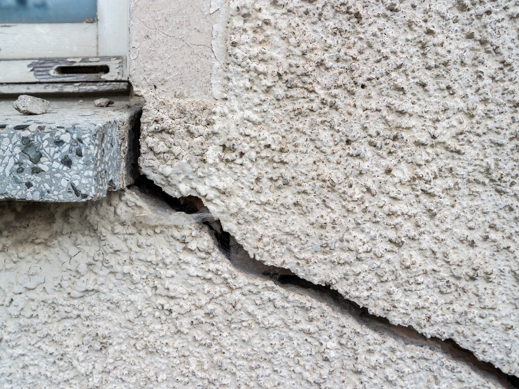 Pictures of Wall Tie Failure in Newcastle Upon Tyne